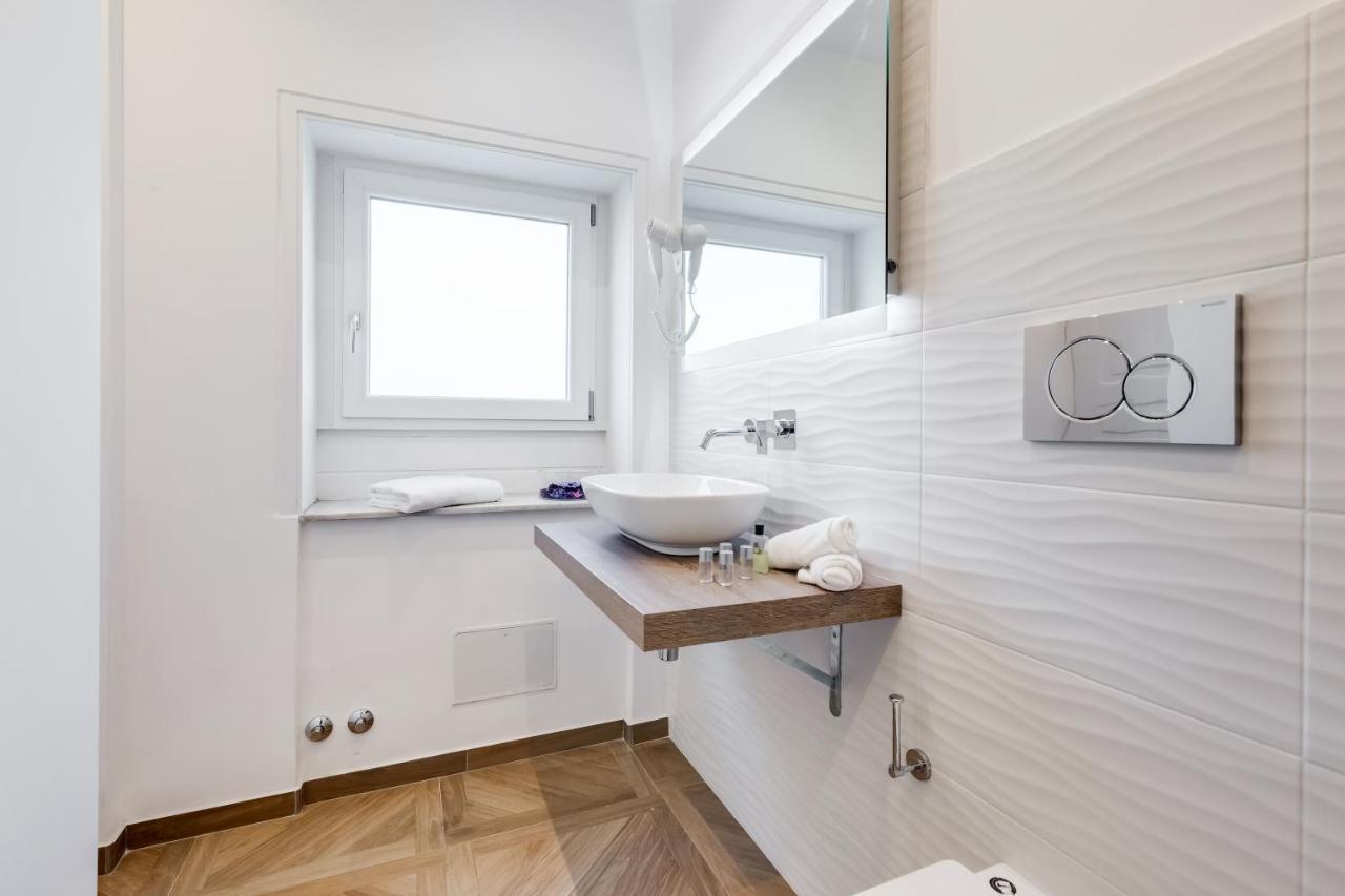 Mellini Palace Suites By Premium Suites Collection ローマ エクステリア 写真